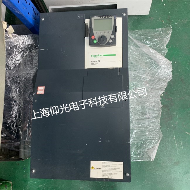 江蘇施耐德ATV71變頻器運(yùn)行報(bào)警SCF1故障維修分析