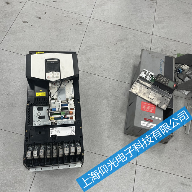ABB變頻器800維修ACS800-04M-0400-3+P901報警FF31維修
