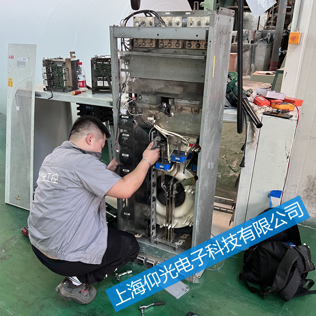 維修ABB變頻器ACS800-37LC-2220-3顯示報警2340維修