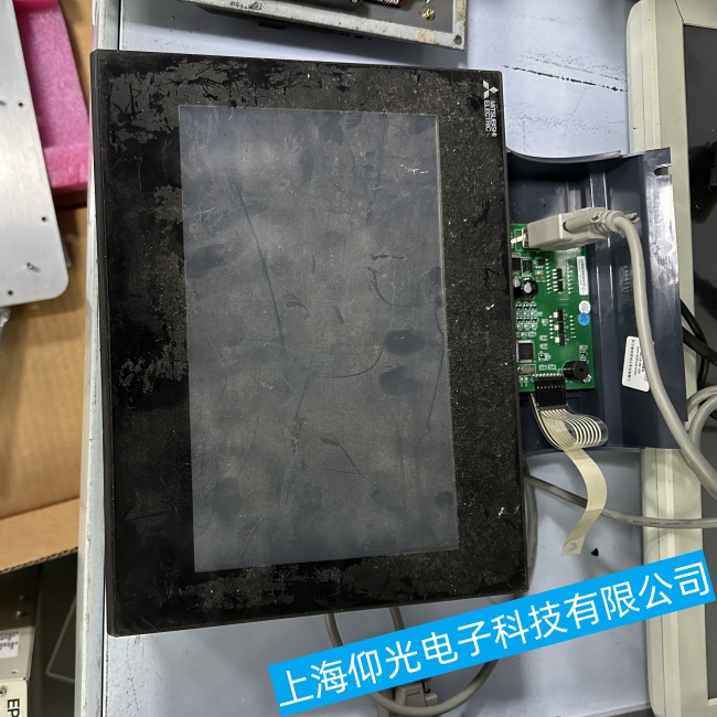 湖南三菱觸摸屏GT27系列有背光無(wú)字符故障維修質(zhì)量保證