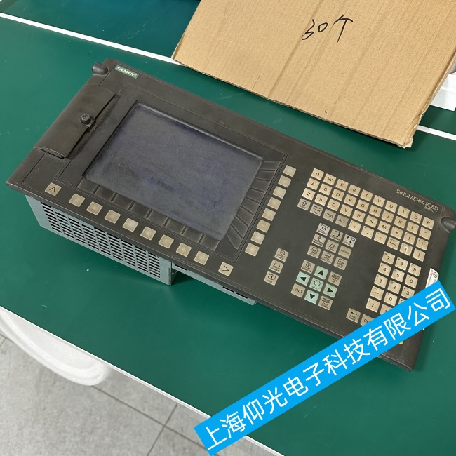 岳陽(yáng)西門(mén)子840D數(shù)控系統(tǒng)在通電后沒(méi)有任何啟動(dòng)跡象故障維修當(dāng)天修好
